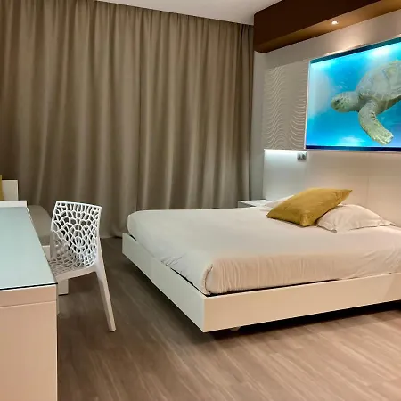 Hotel Marineland 3*