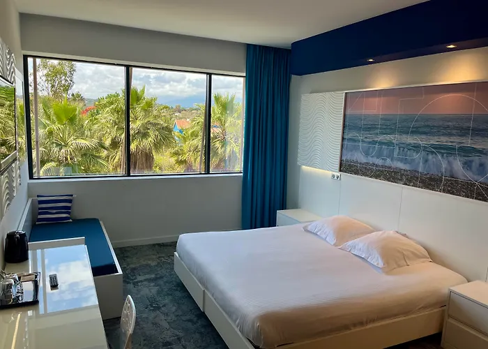 Soblue アンティーブ